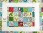 Preview: Patchworkstoff Windham Fabrics Quadrate mit weihnachtlichen Motiven A4 Ausschnitt